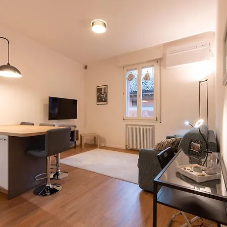 Housmart Dimora D'azeglio Bologna